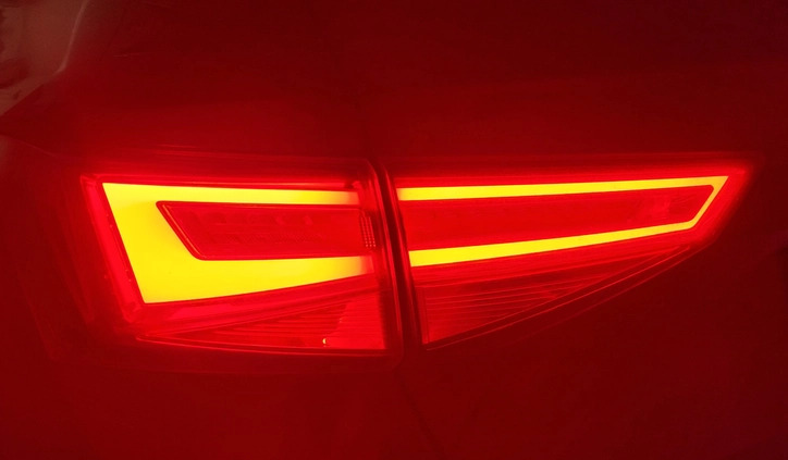 Seat Ateca cena 84000 przebieg: 155000, rok produkcji 2016 z Brodnica małe 211